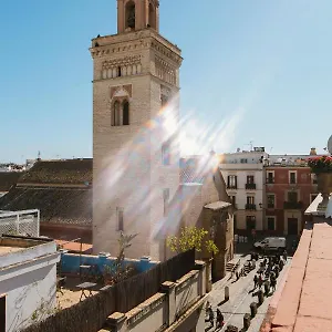 O&l San Luis Feel At In A Renovated , Siviglia Spagna
